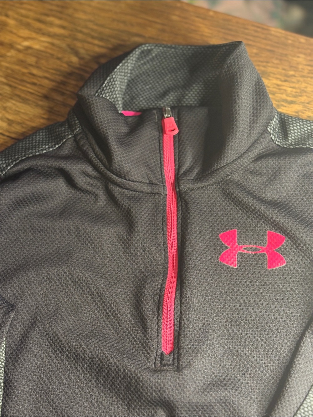 Under Armour Girls HeatGear Tech 1/2 Zip Pullover Gray Pink Size YMD Medium - Picture 6 of 9